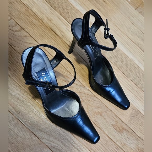 Authentic Gucci Black Leather Ankle Strap Heels - Picture 2 of 15
